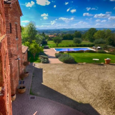Casale Cardini Guest House Фояно дела Киана Екстериор снимка
