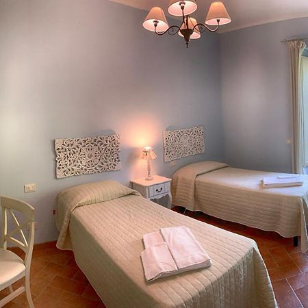 Casale Cardini Guest House Фояно дела Киана Екстериор снимка