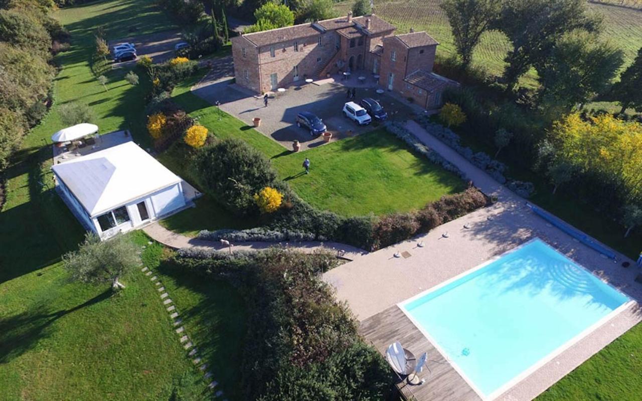 Casale Cardini Guest House Фояно дела Киана Екстериор снимка