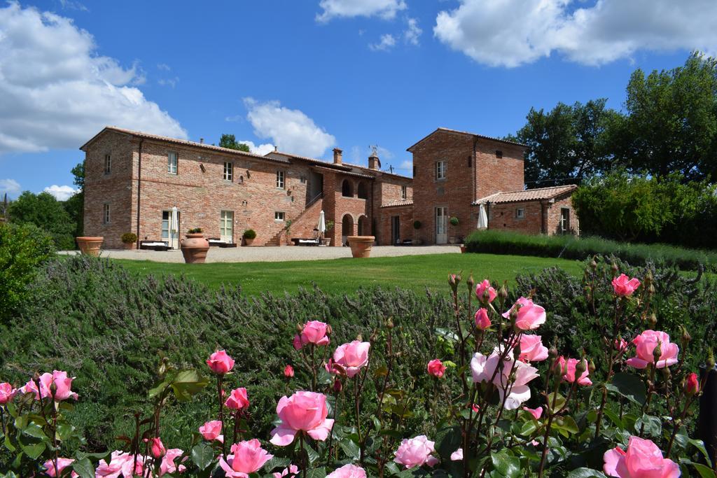 Casale Cardini Guest House Фояно дела Киана Екстериор снимка
