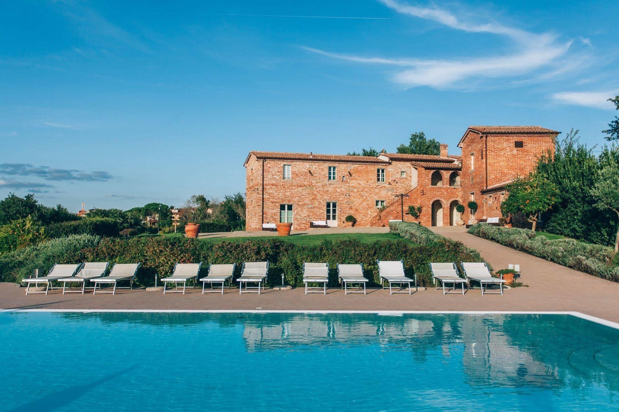 Casale Cardini Guest House Фояно дела Киана Екстериор снимка