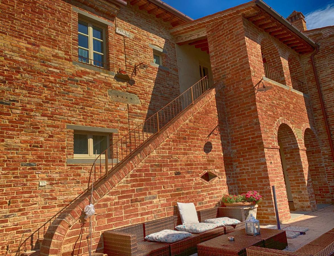Casale Cardini Guest House Фояно дела Киана Екстериор снимка