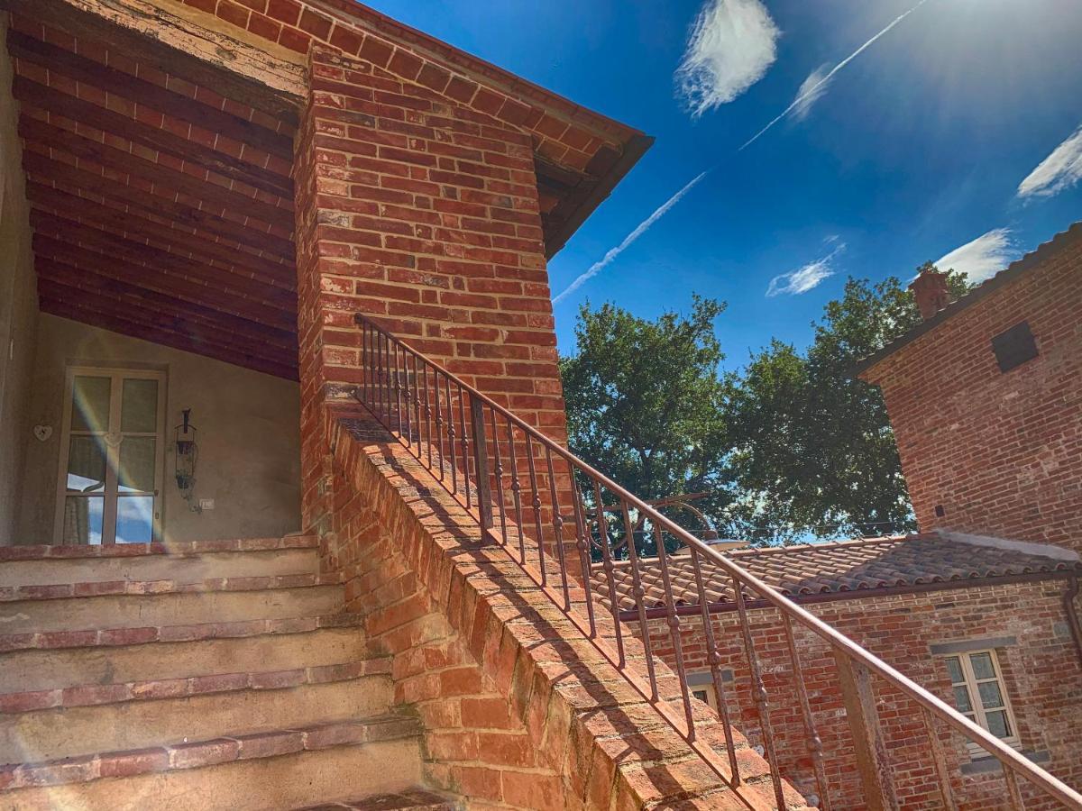 Casale Cardini Guest House Фояно дела Киана Екстериор снимка