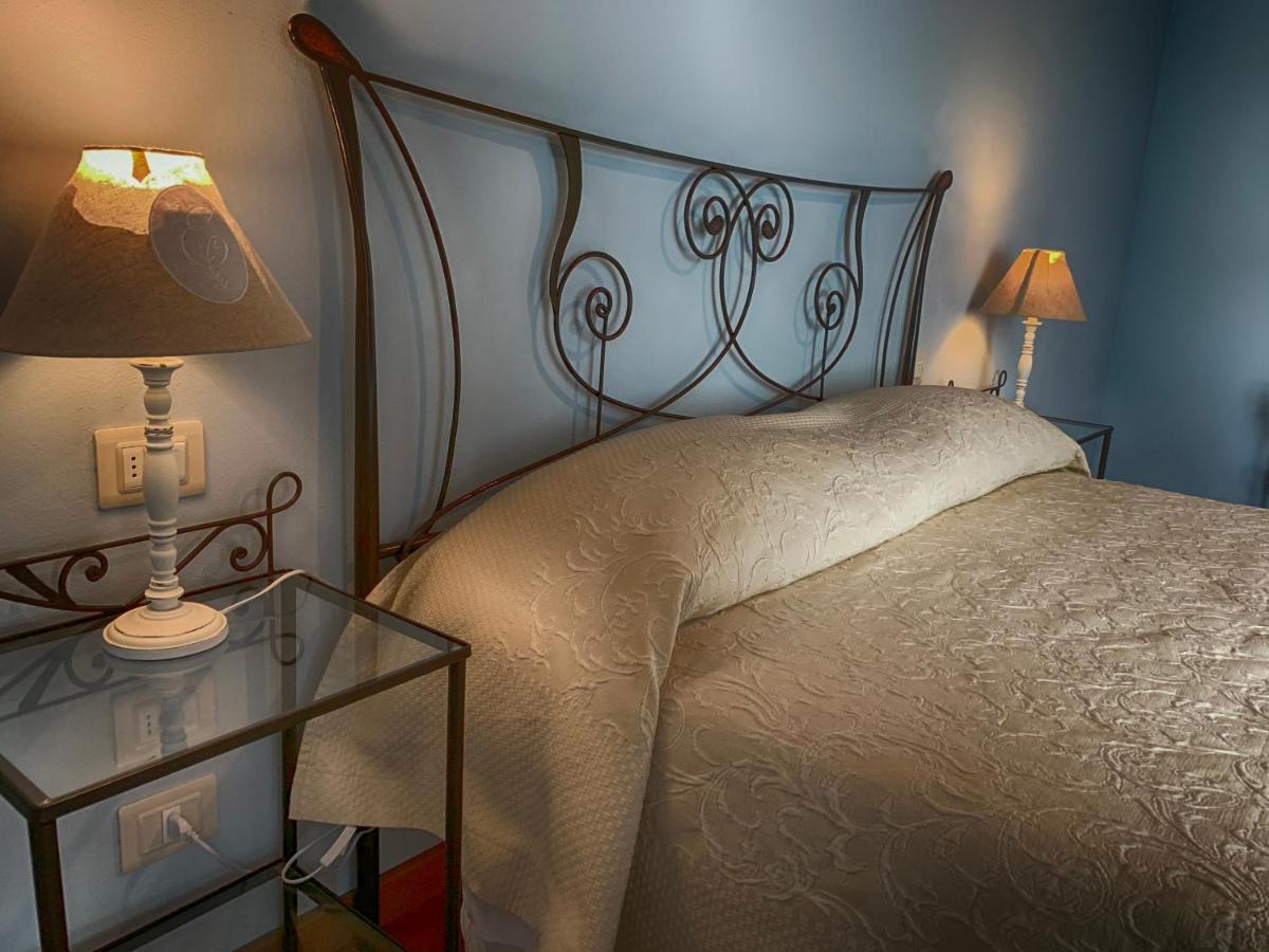 Casale Cardini Guest House Фояно дела Киана Екстериор снимка