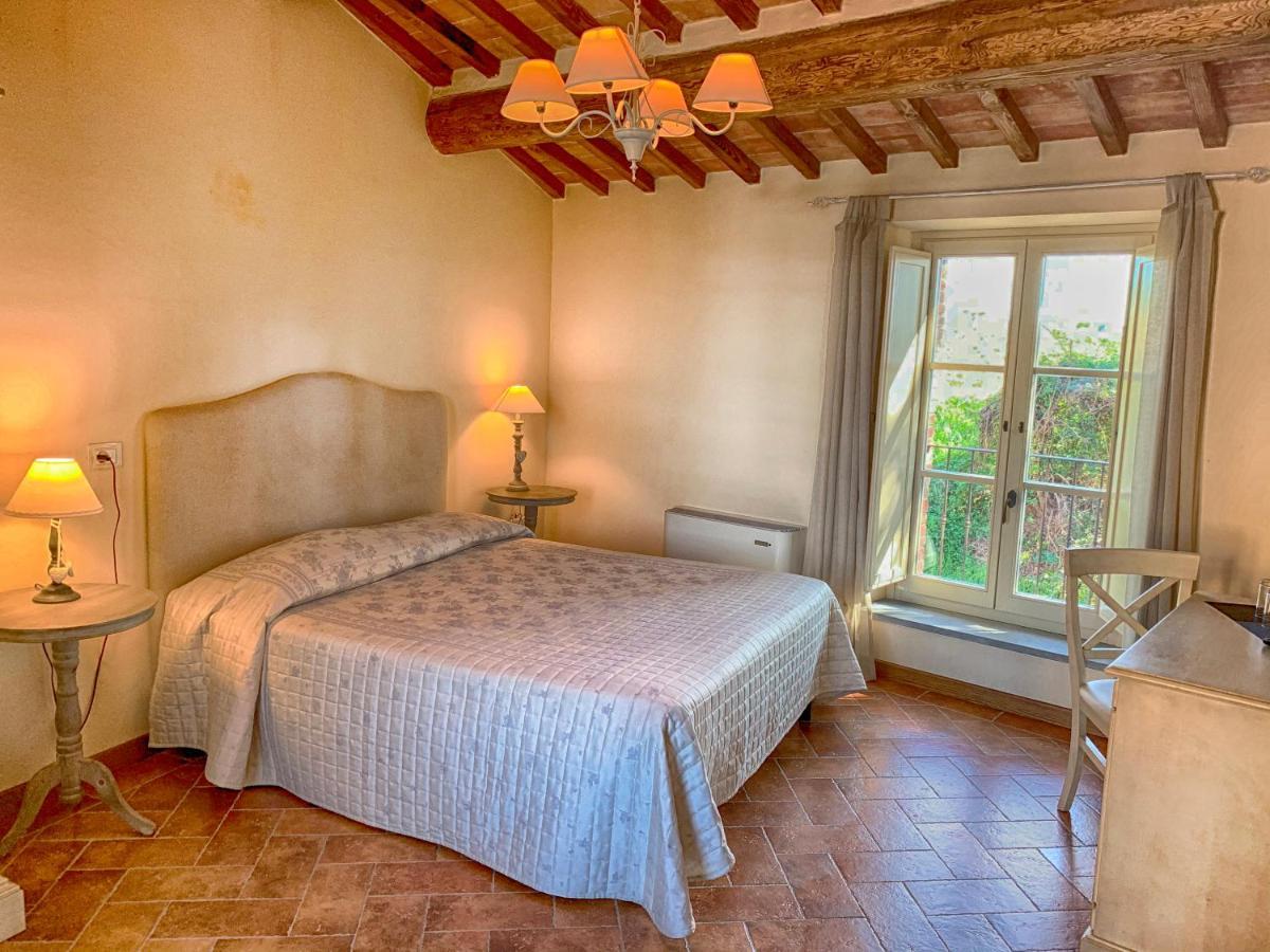 Casale Cardini Guest House Фояно дела Киана Екстериор снимка